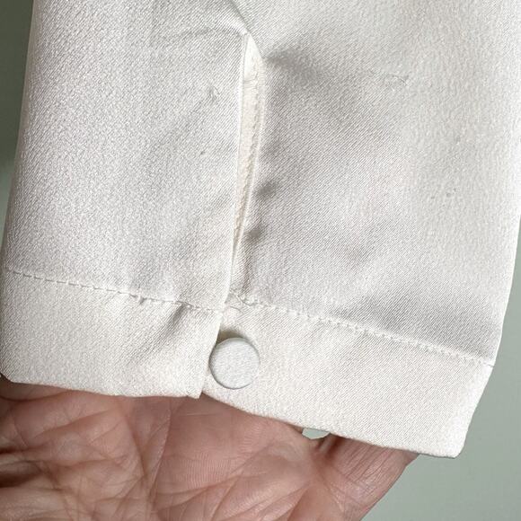 J. Crew Satin Crepe Long Sleeve V-neck Button Down Peplum Top Size 6 - Picture 6 of 9